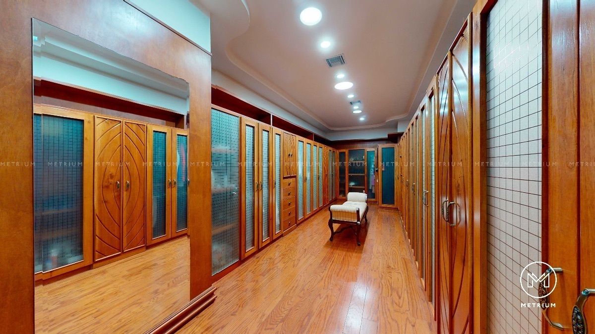 23 de 47: Armario Recámara Principal