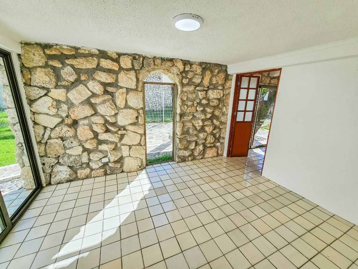2 de 25: Sala de juntas