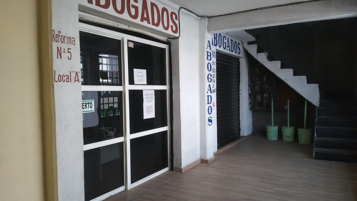 2 de 18: Casa con locales en Iztapalapa, Año de Juárez Rayo Vende ®