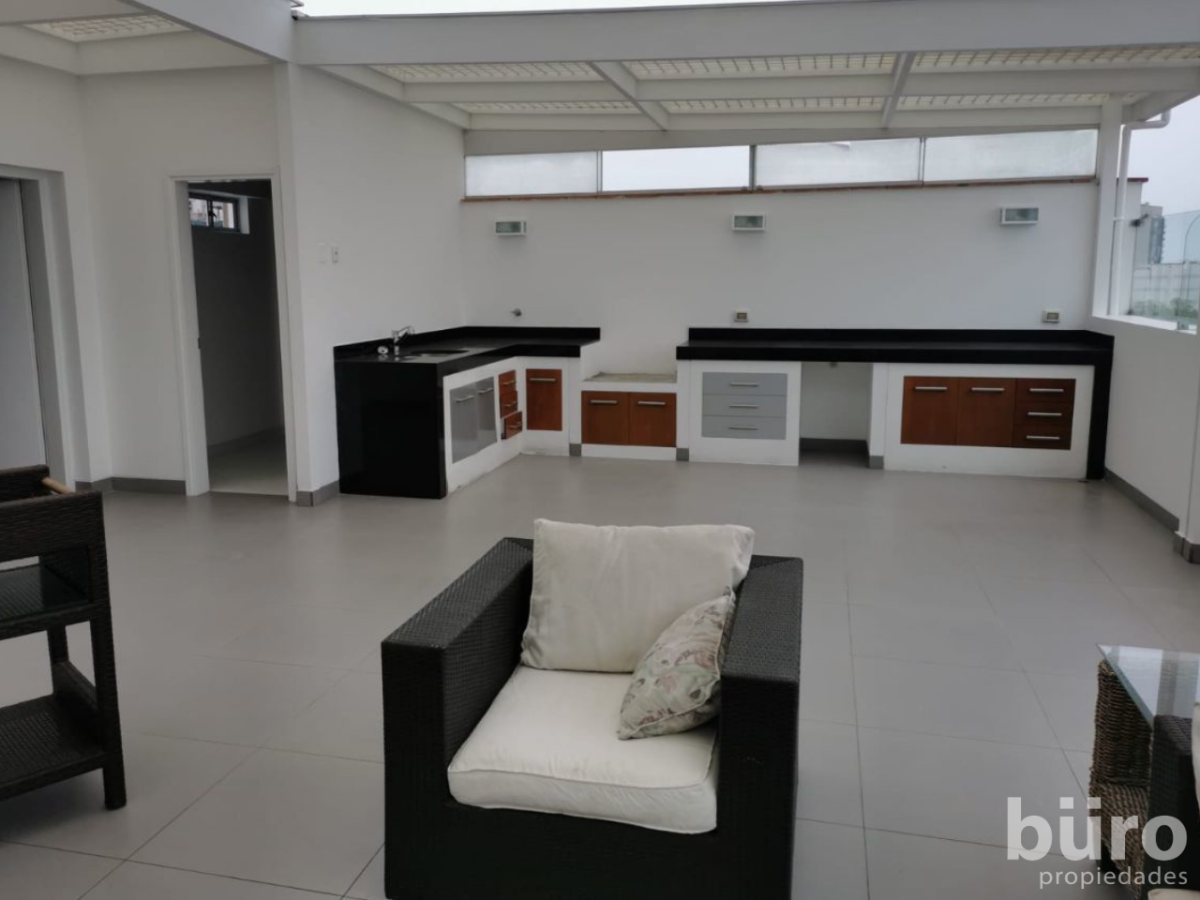 7 de 39: Gran Terraza con BBQ en el segundo piso del PH c/ baño visit