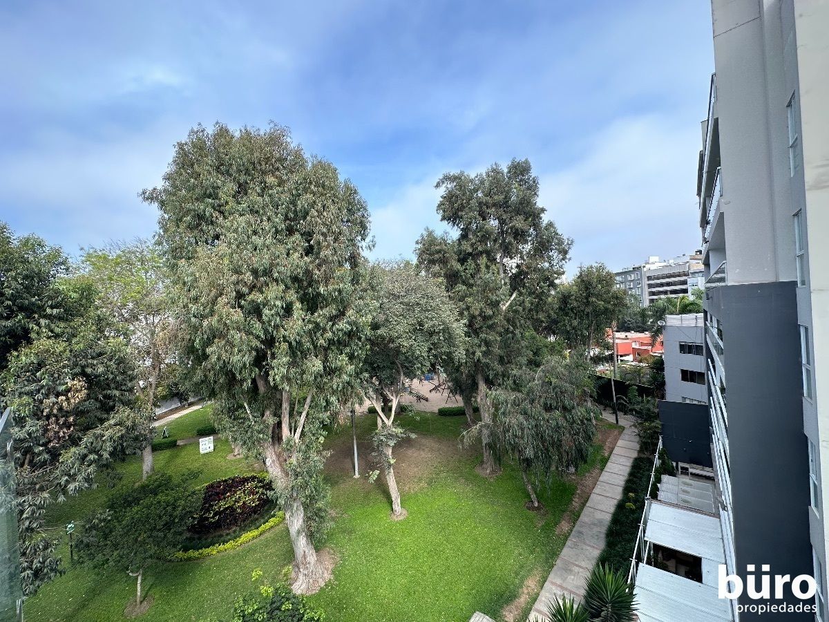 8 de 39: Vista a Pque Padre Hurtado, solo ingreso por Victor Maurtua