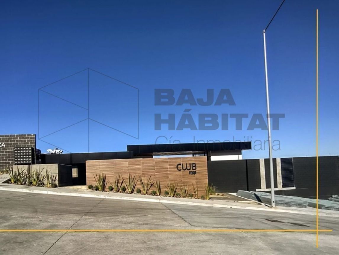 35 de 37: Casa club