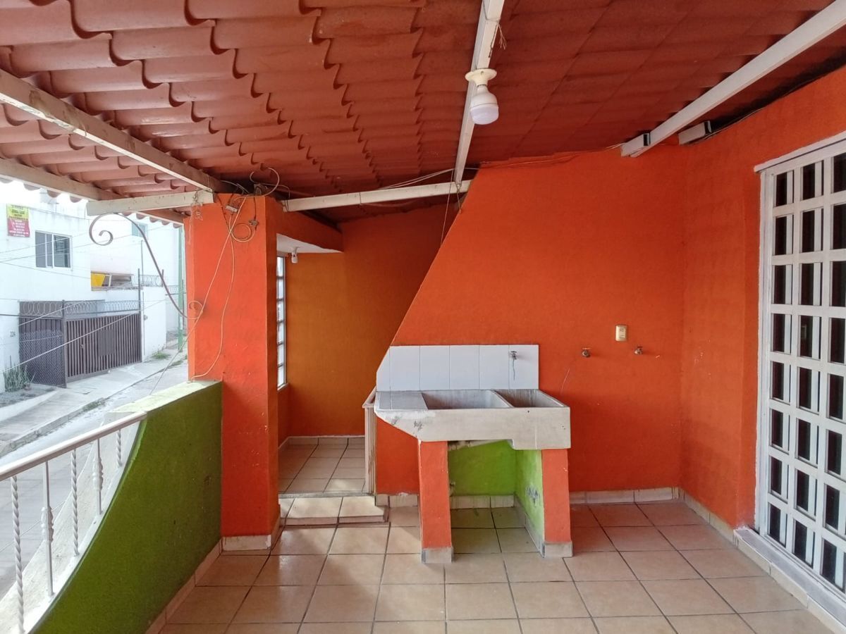 7 de 38