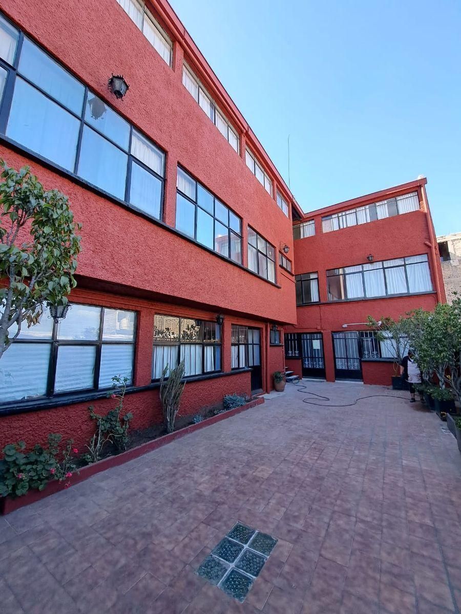 1 de 16: Exterior del edificio