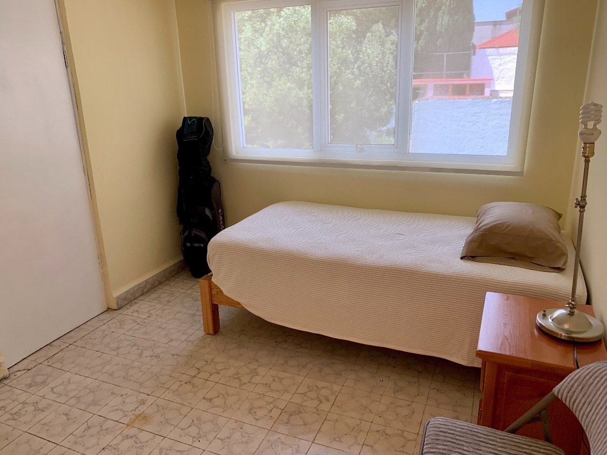 34 de 35: CUARTO DE SERVICIO