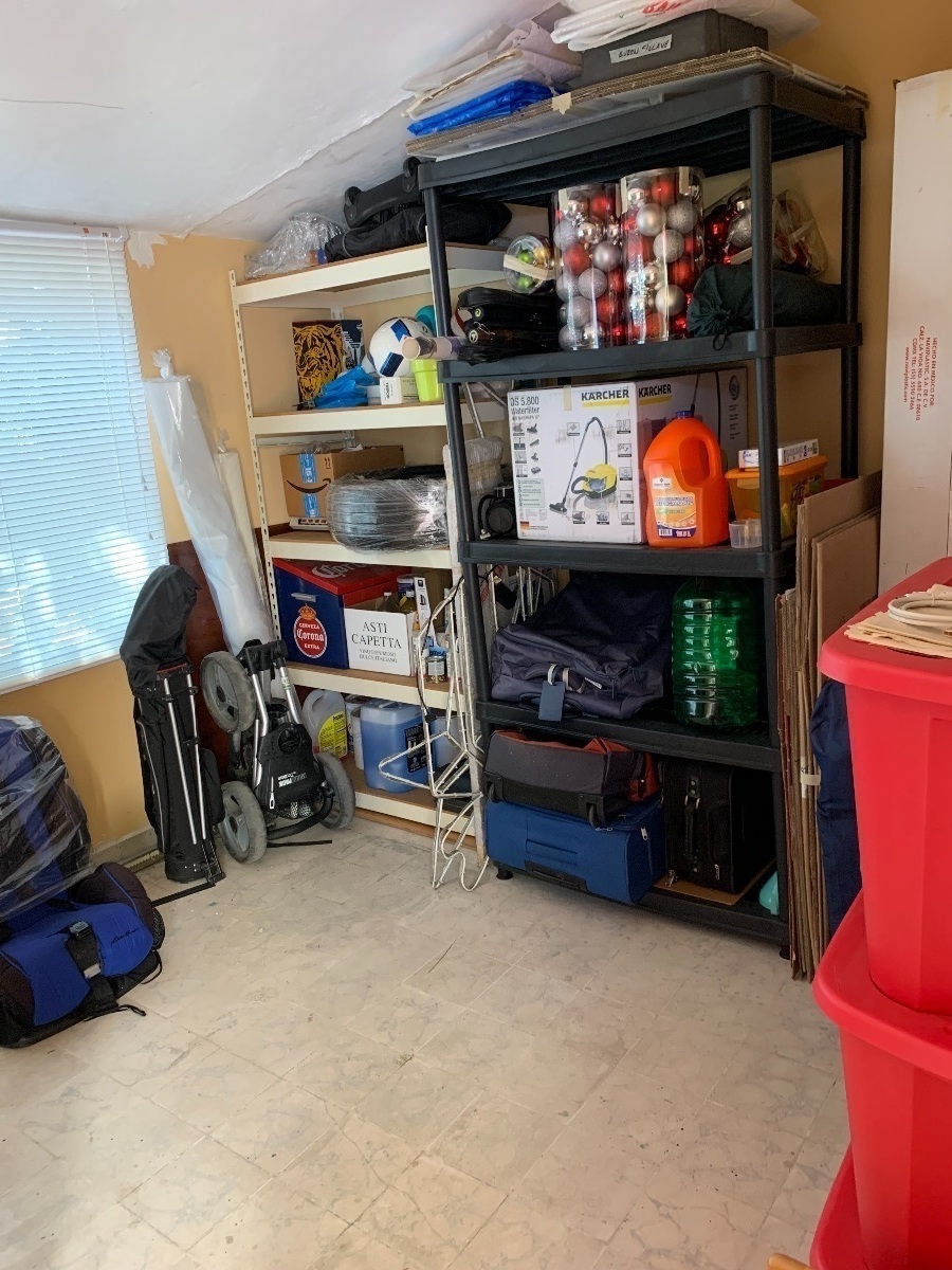 35 de 35: AMPLISIMA BODEGA