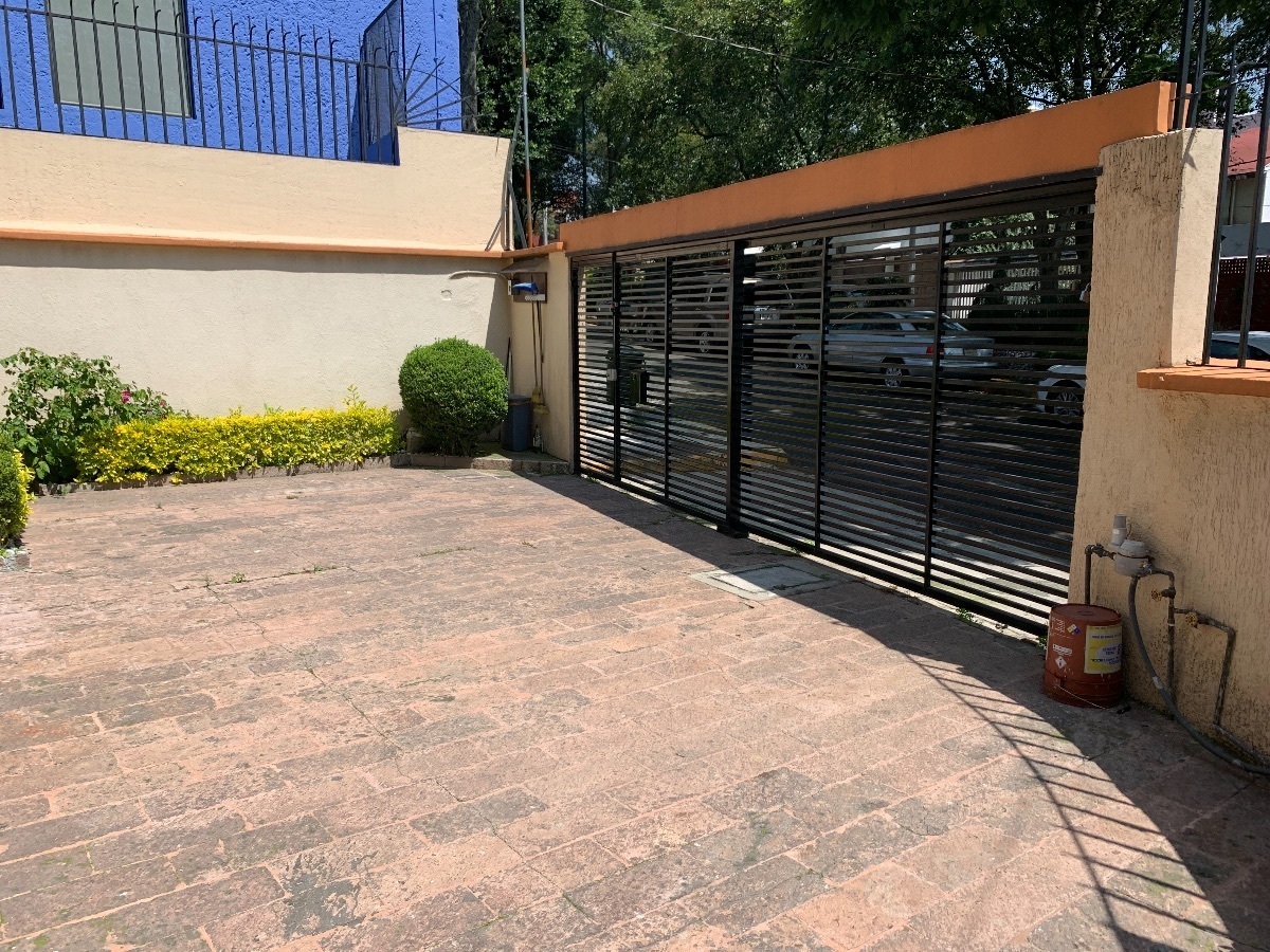 6 de 35: COCHERA PARA 2 AUTOS