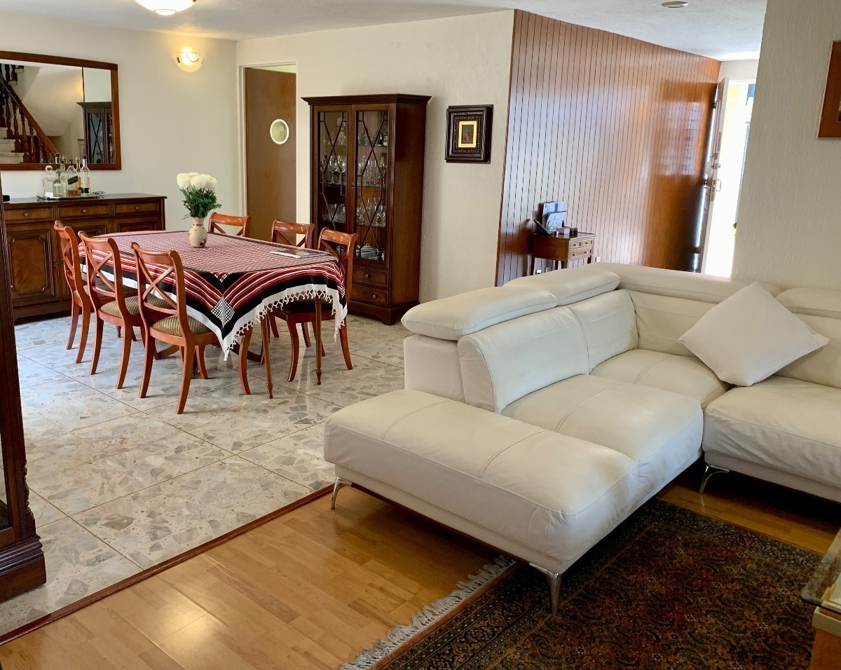 2 de 35: ESPACIOS ILUMINADOS Y MUY AGRADABLES