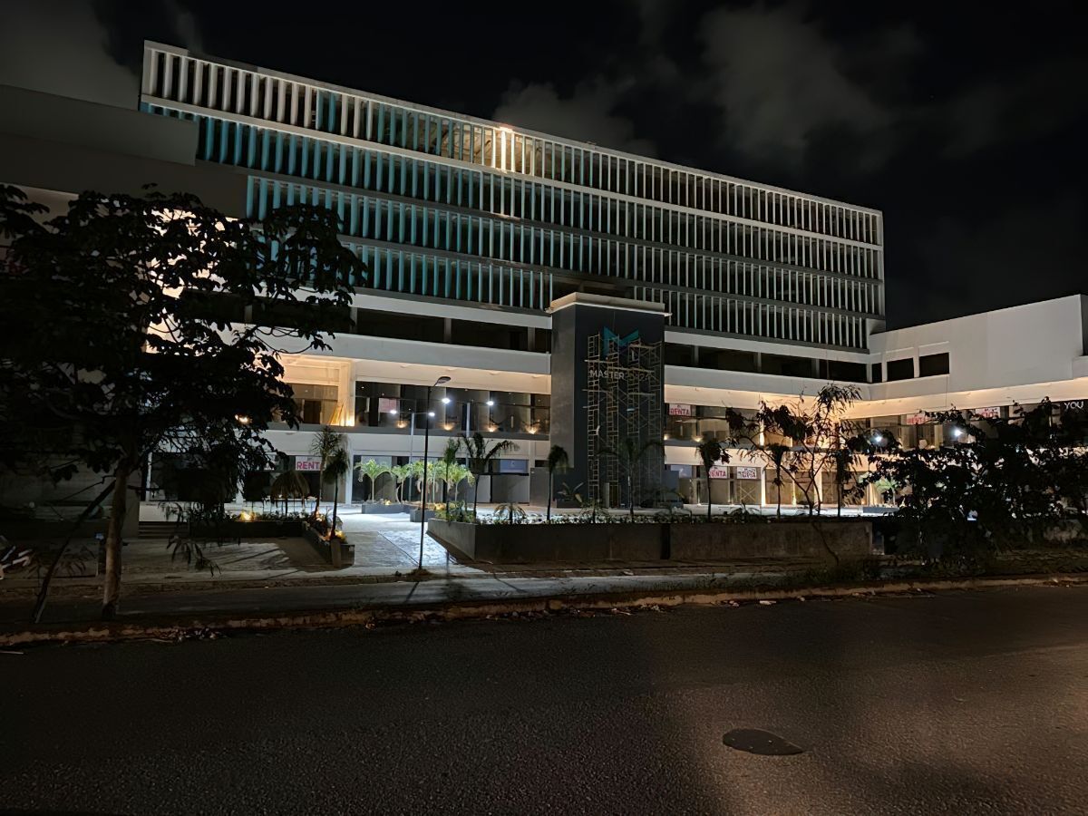 14 de 14: Master Plaza 135