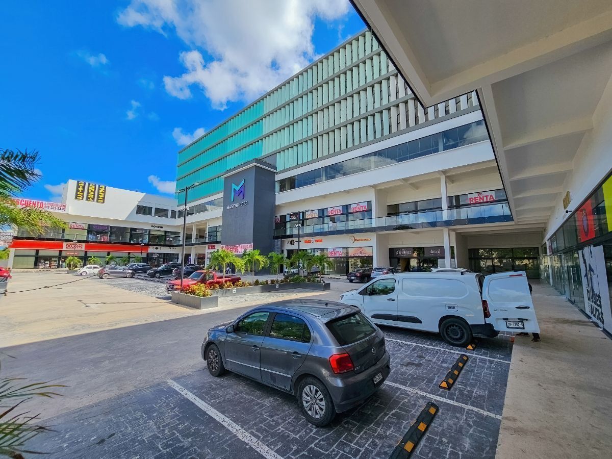 10 de 14: Master Plaza 135