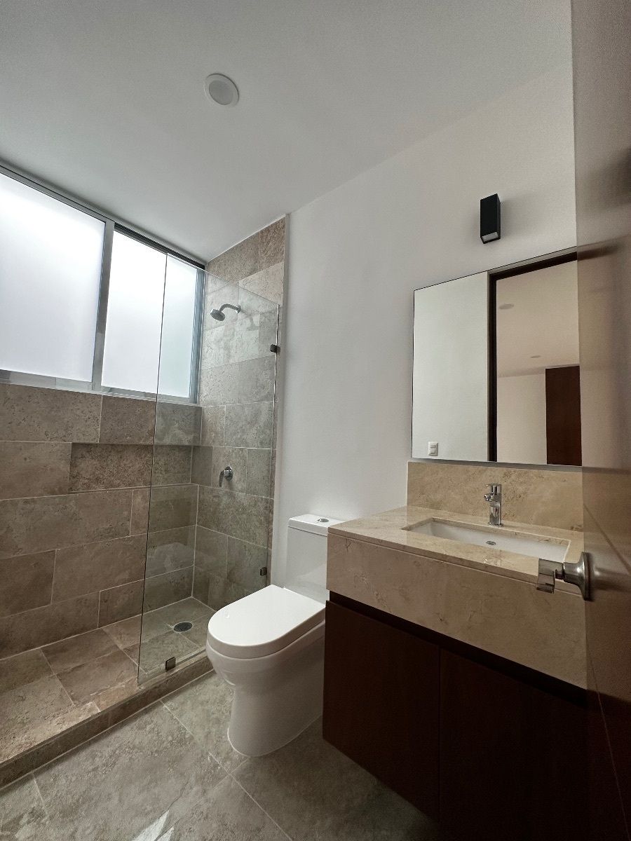 19 de 41: Baño Recámara secundaria 2
