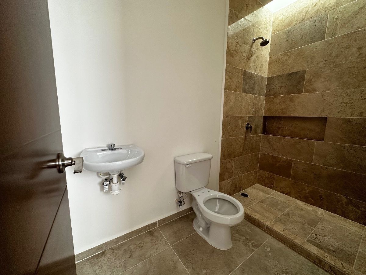 22 de 41: Baño 4