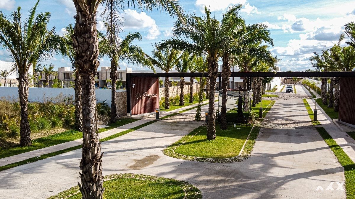 2 de 41: Entrada a Residencial el Origen