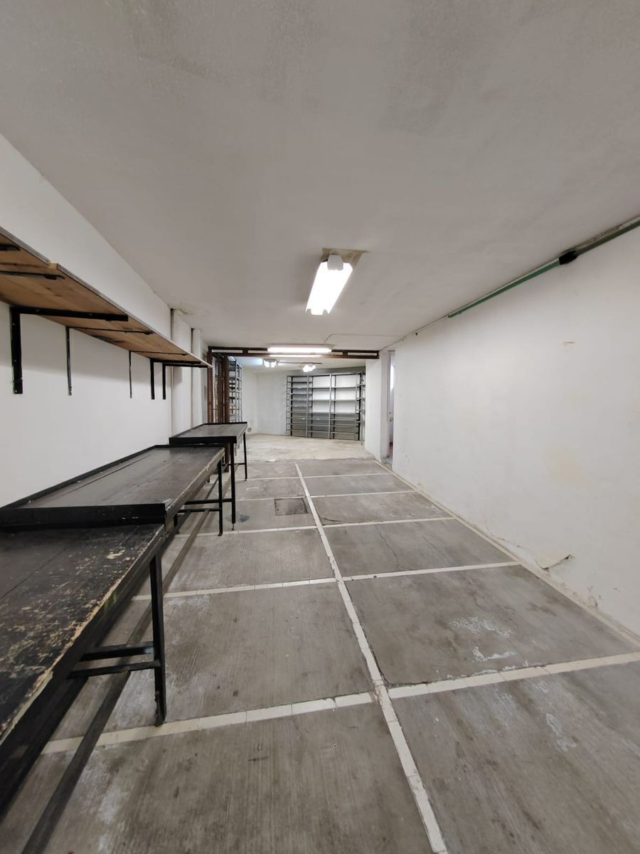 15 de 18: Bodega en planta baja