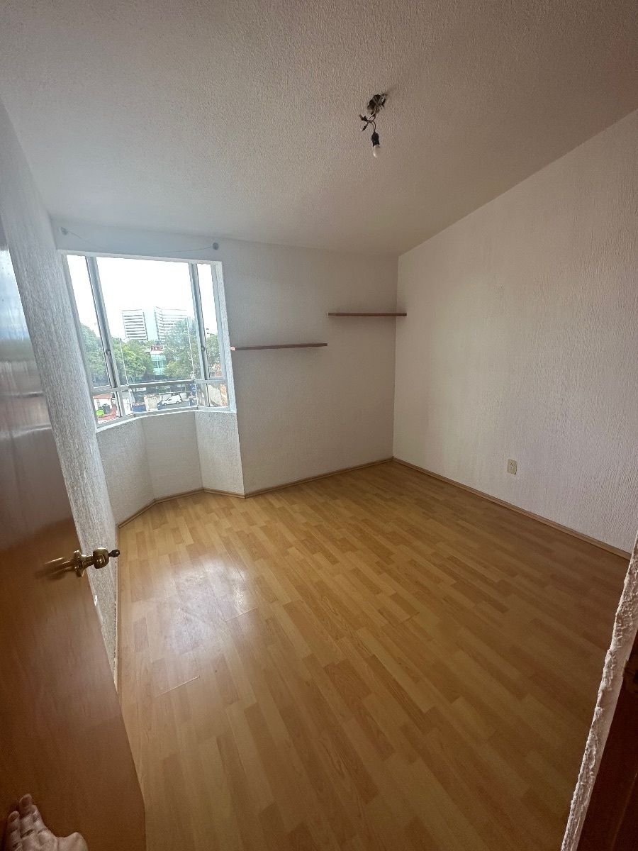 9 de 12: Recámara 2