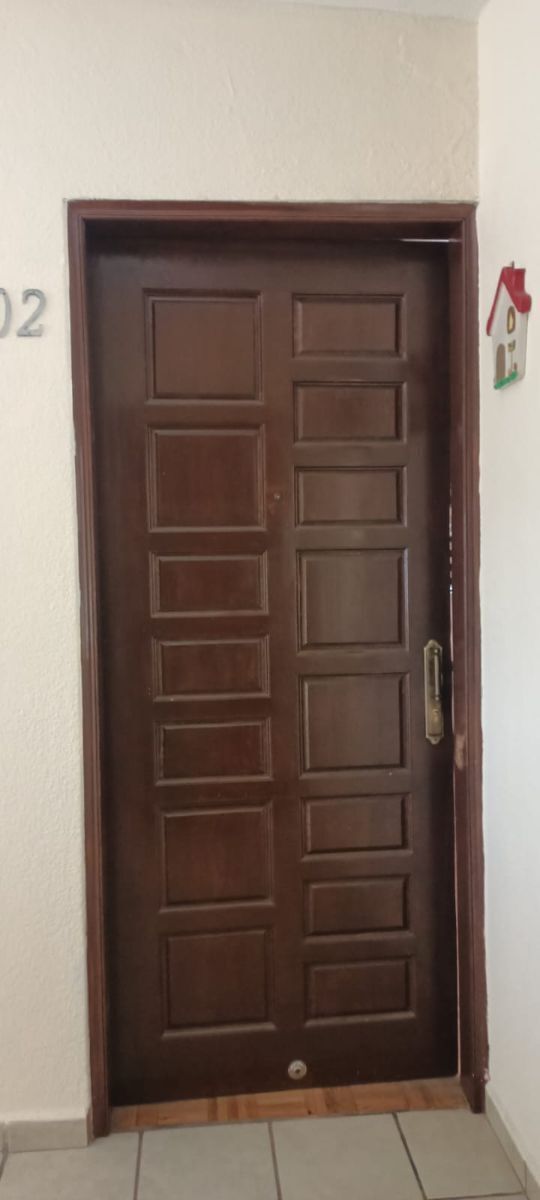 4 de 18: puerta principal
