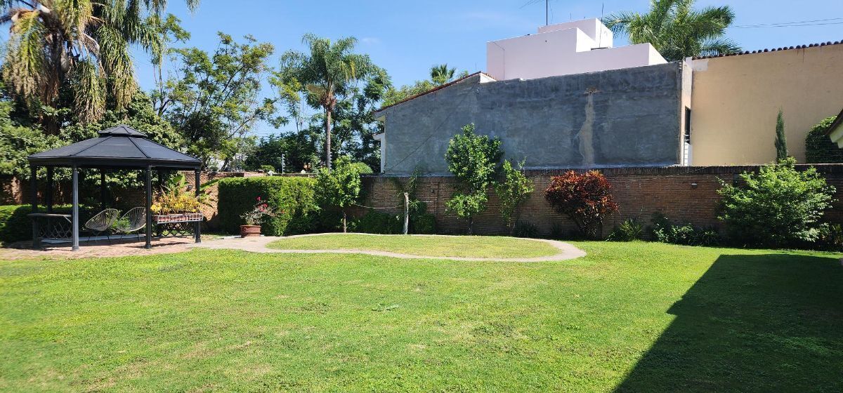 Casa en Venta sobre Pablo Neruda entre Lomas del Valle y Villa Universitaria
