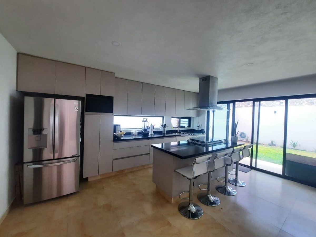 3 de 35: Cocina abierta