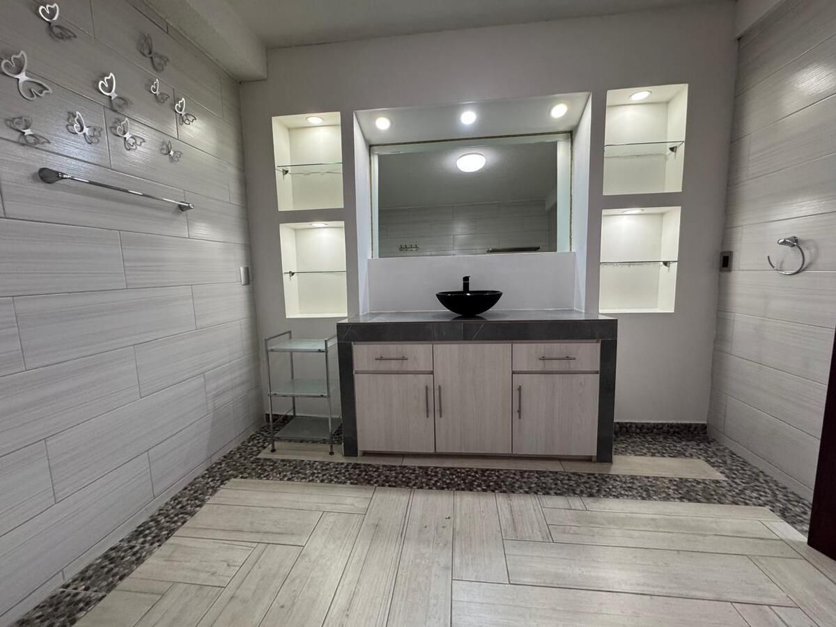 22 de 33: baño rec principal