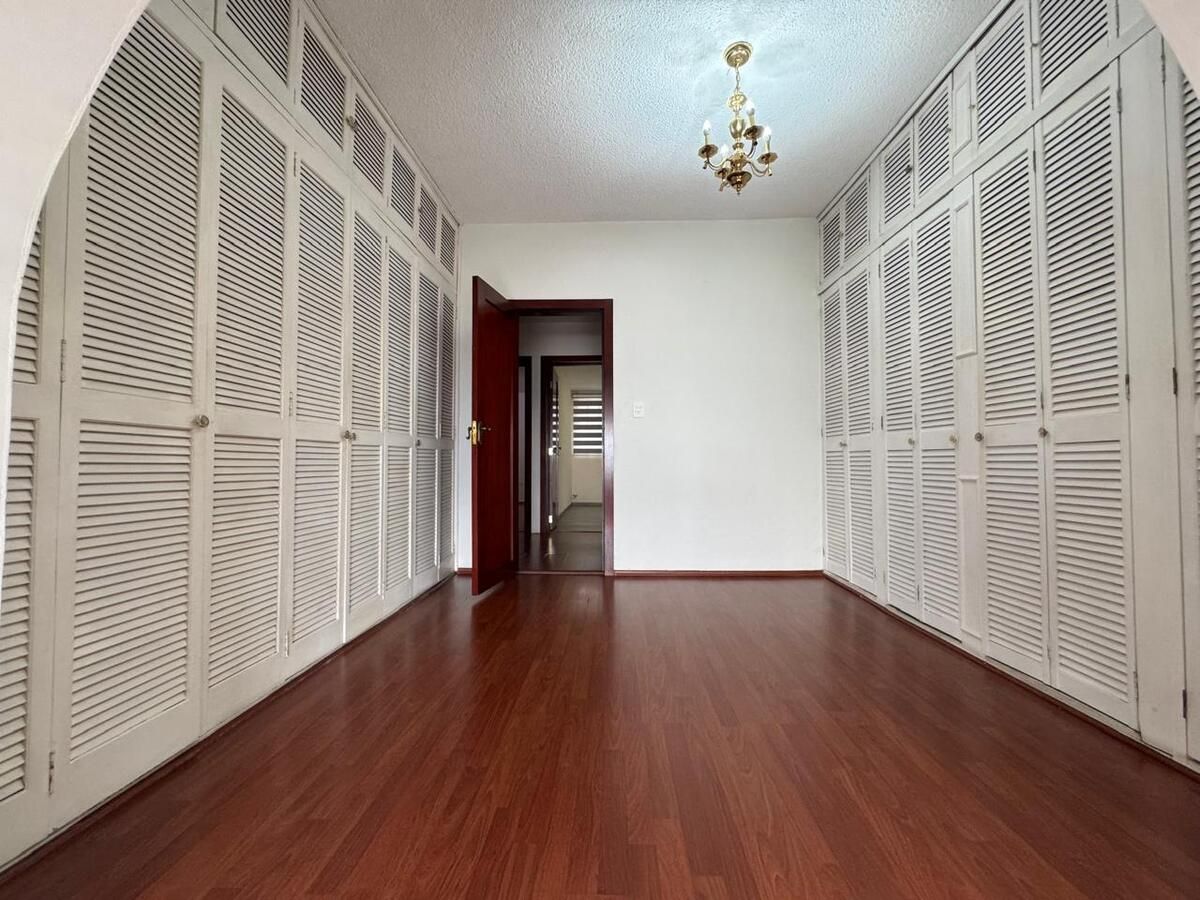 24 de 33: vestidor rec principal