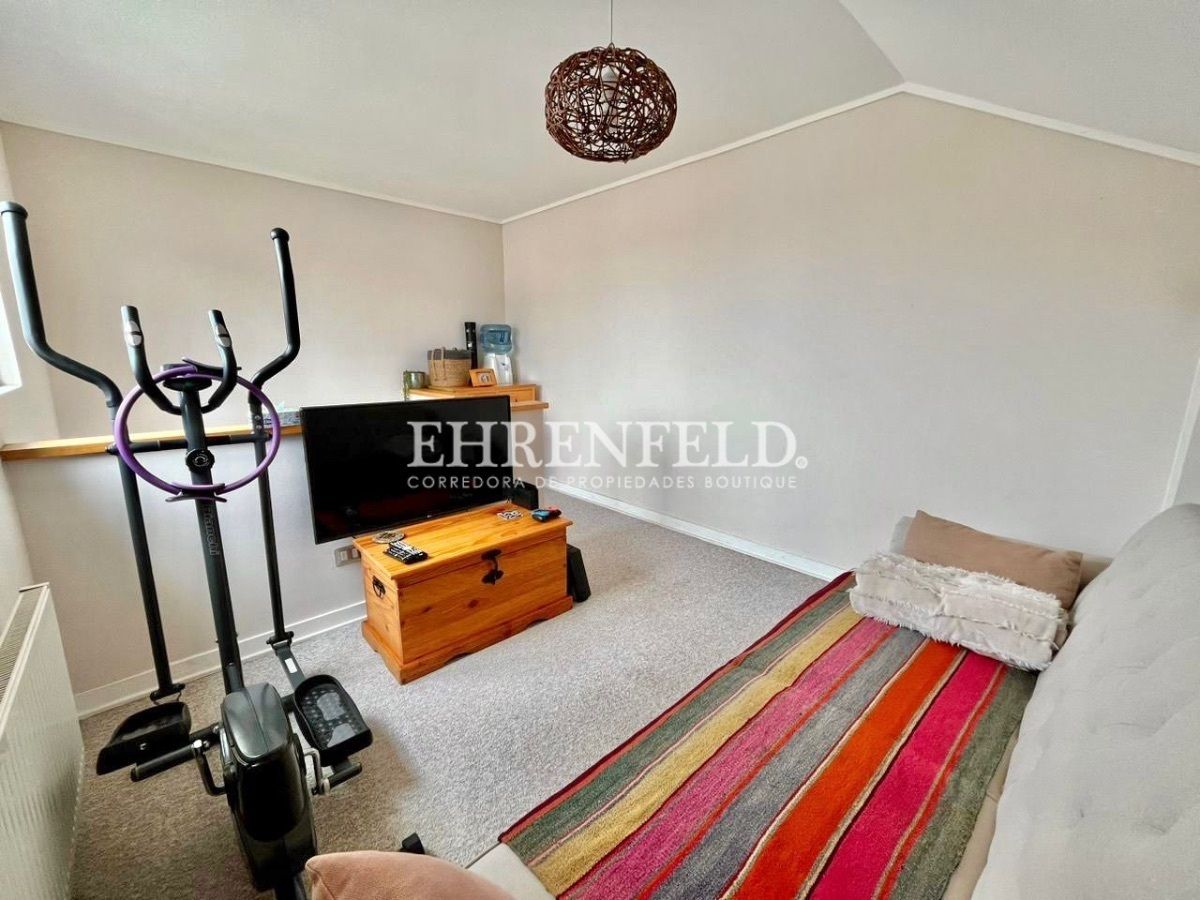 24 de 28: Tercer piso: 5 dormitorio, o sala de estar.