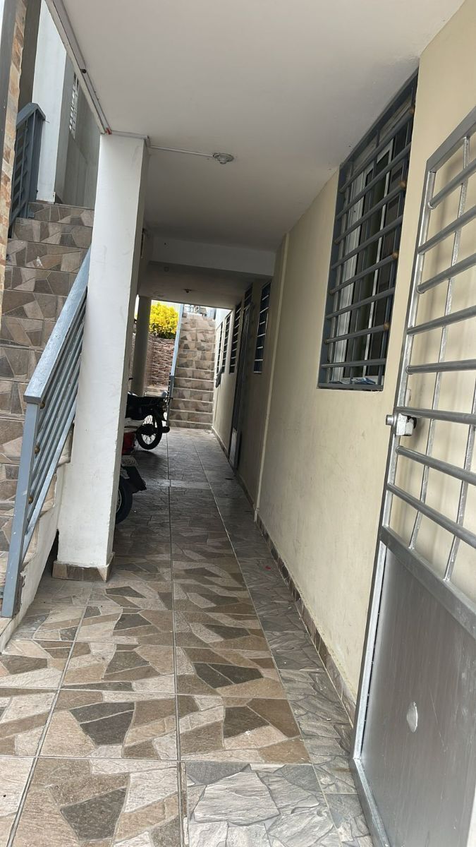 4 de 28