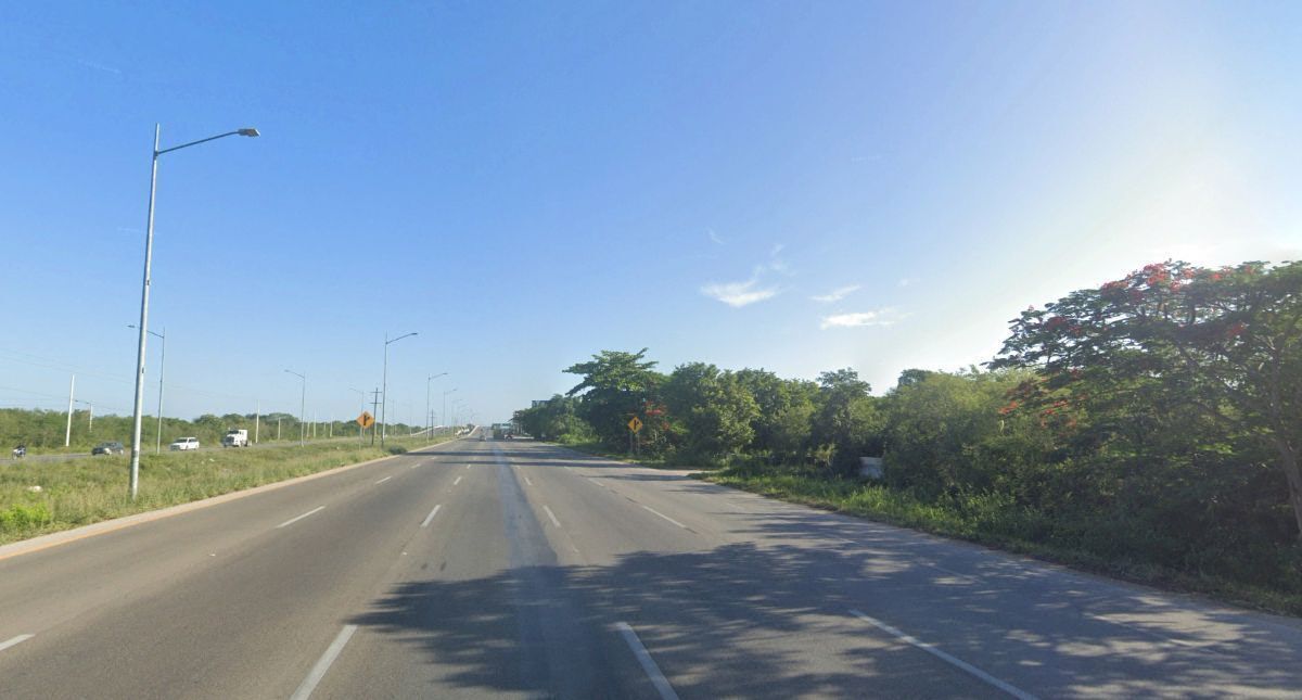 Terreno sobre carretera Mérida - Progreso - foto 1