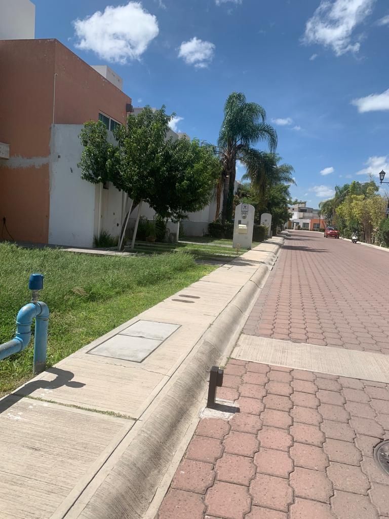 2 de 28