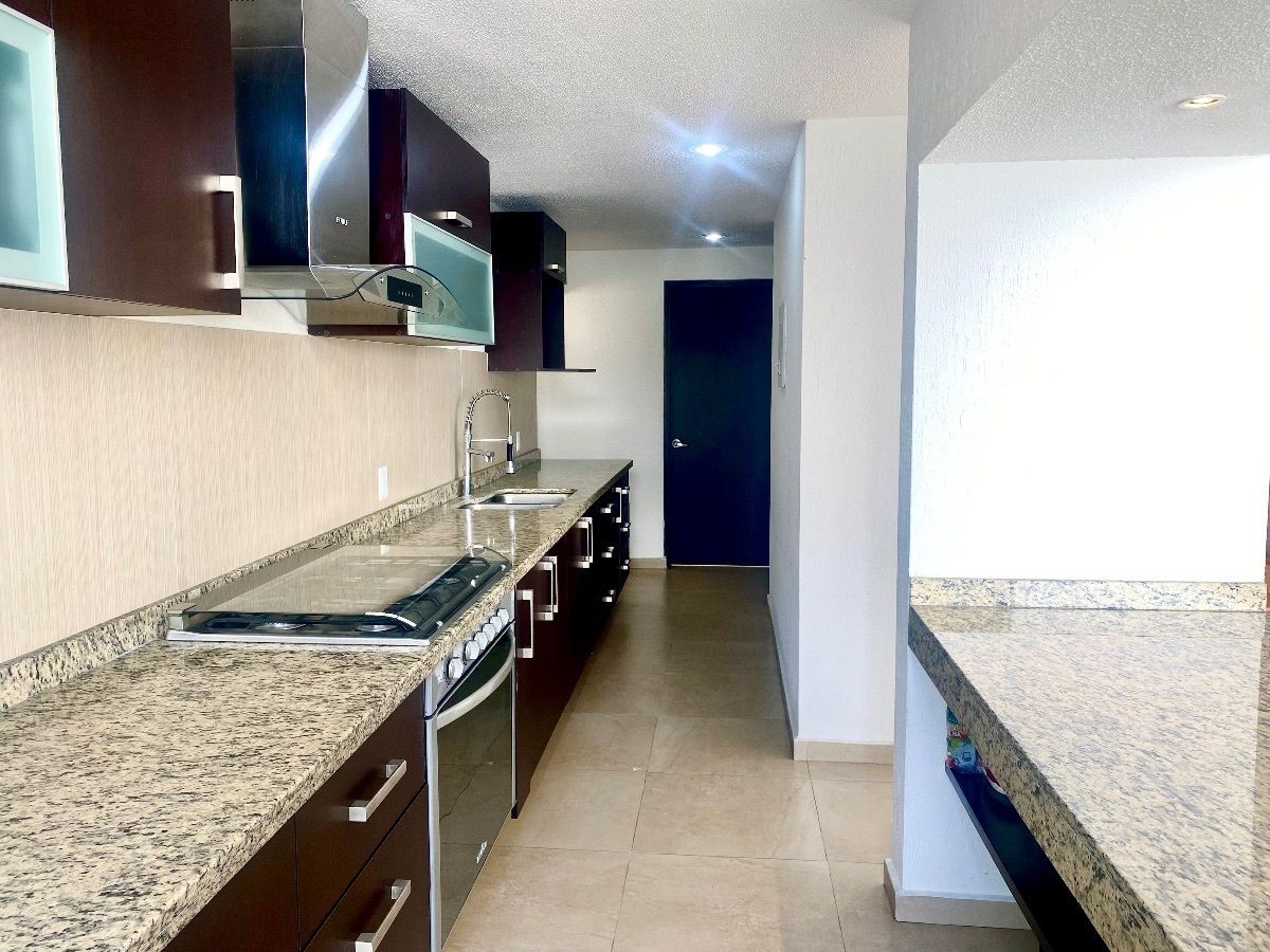 7 of 28: Cocina integral