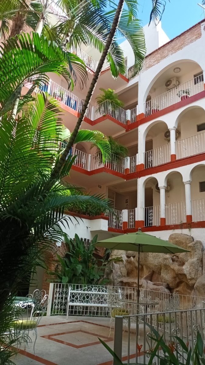 VISTA AL RIO CUALE A PASOS DEL MALECON HOTEL EN VENTA EN PUERTO VALLARTA