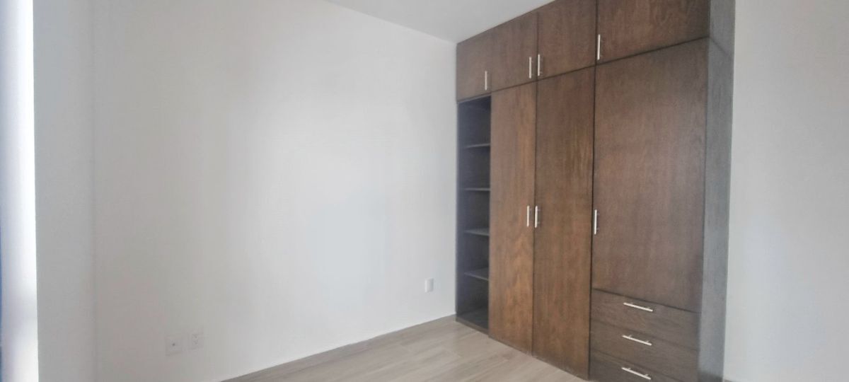 13 de 17: Closets de madera