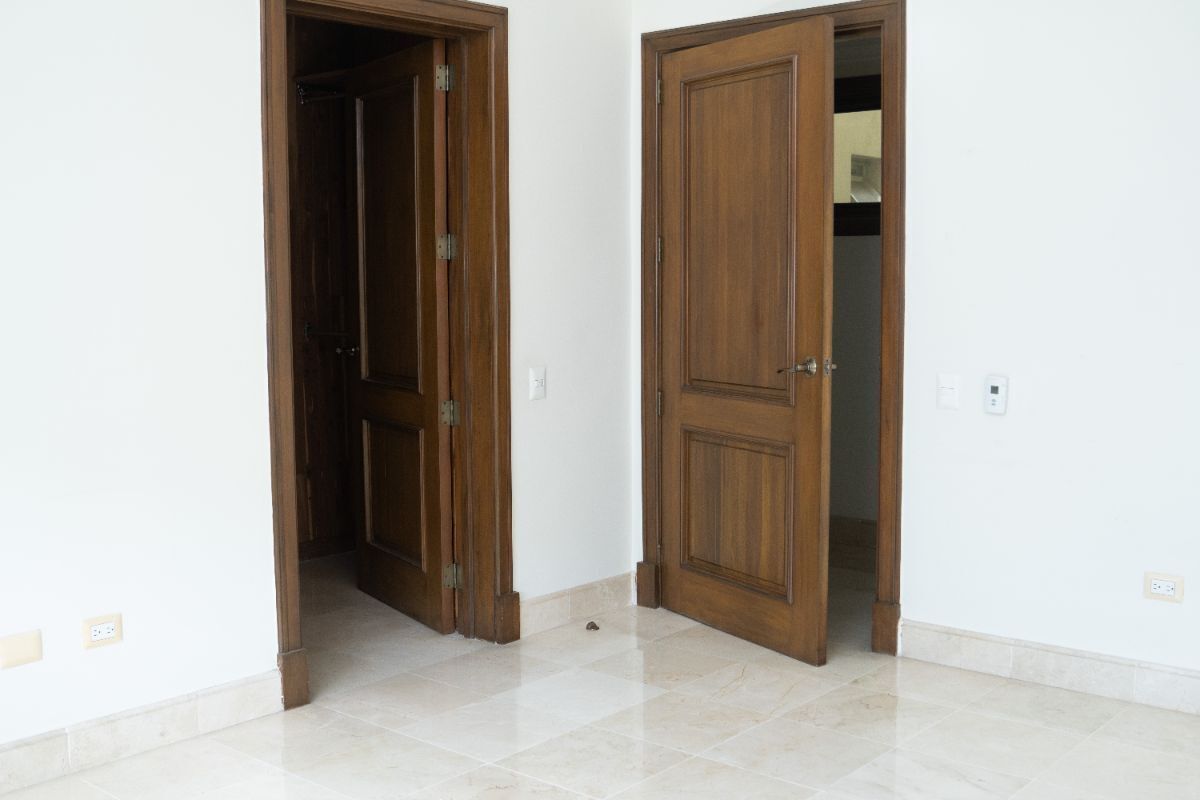 13 de 27: Habitación 1