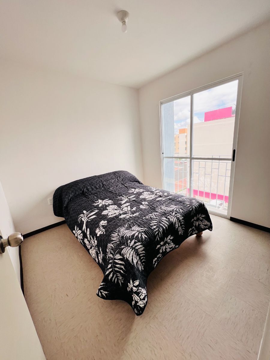 3 de 14: cama matirmonial rec principal
