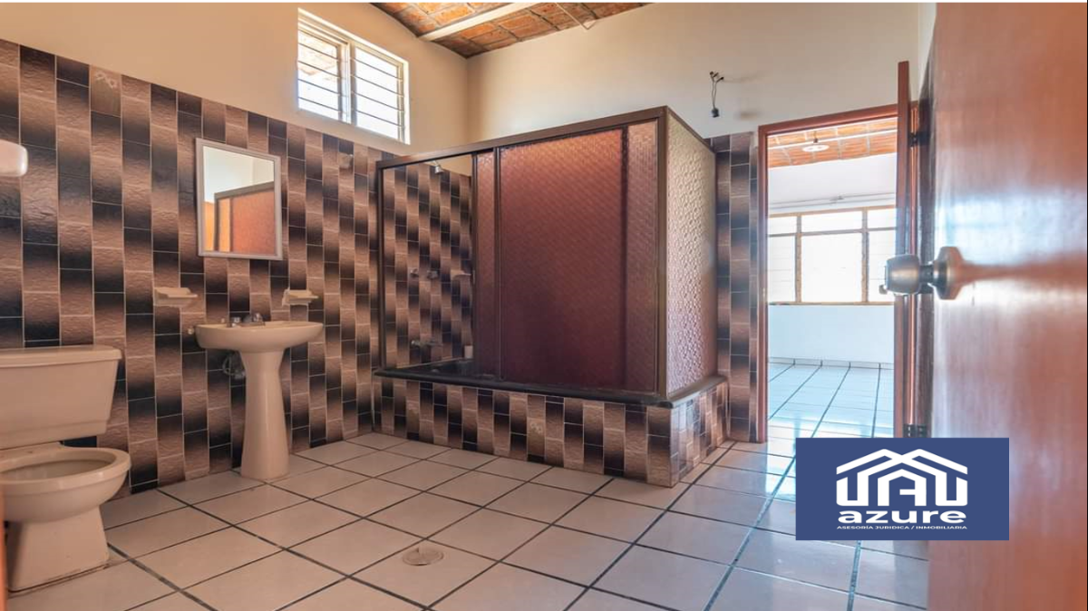 5 de 11: BAÑO PLANTA ALTA COMPARTIDO