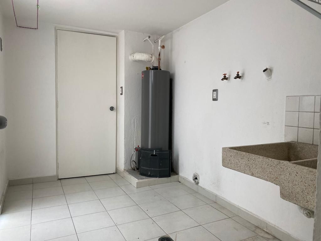 4 de 14: Cuarto de servicio y de lavado