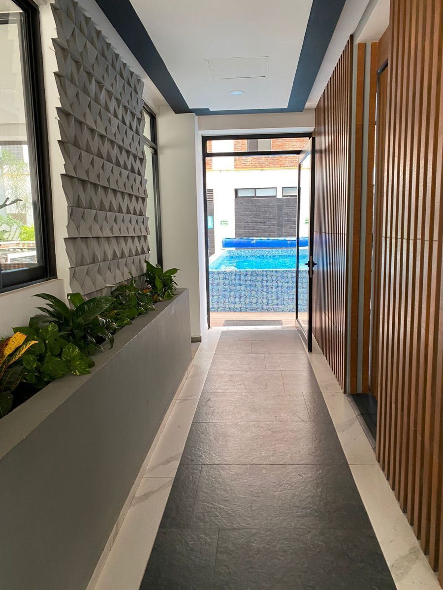 15 of 22: ENTRADA PRINCIPAL