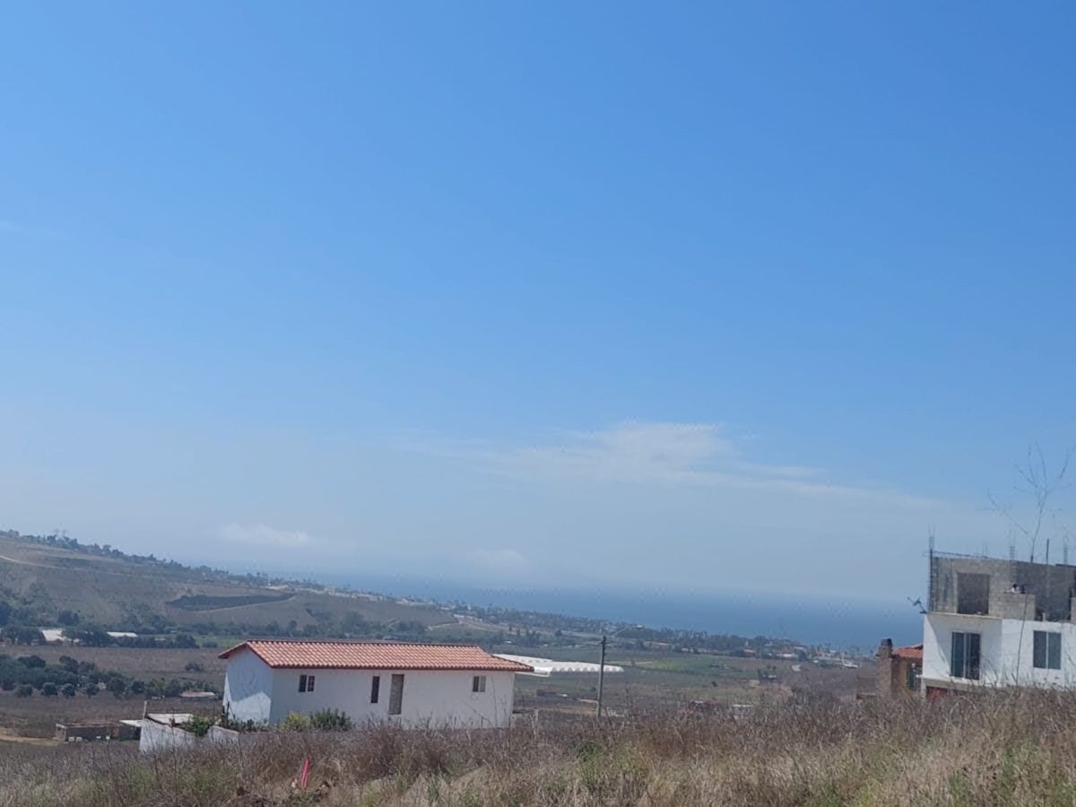 Condominium with Ocean View for Sale