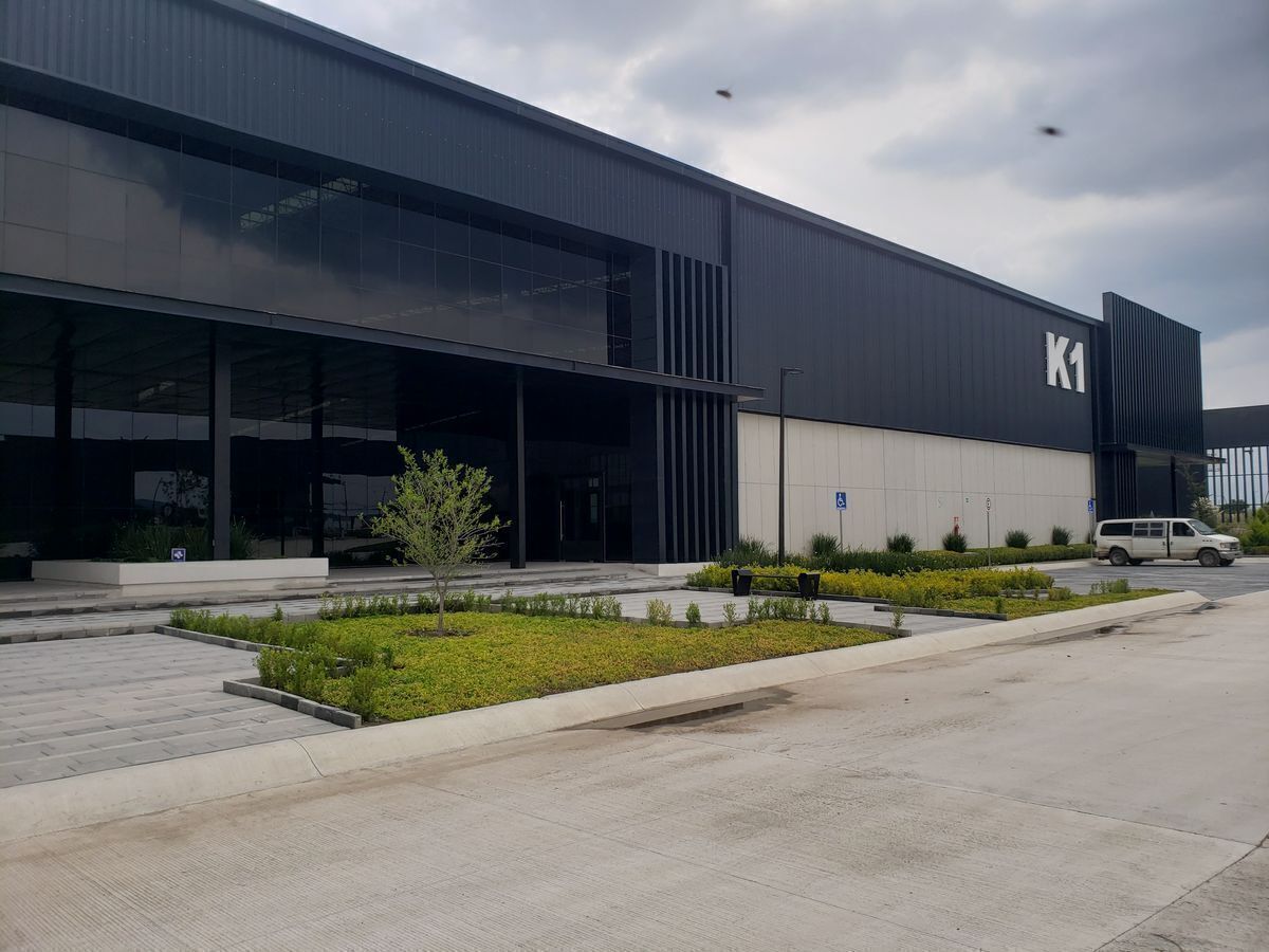 1 de 9: Renta Nave 6,000 m2 zona Aeropuerto Querétaro