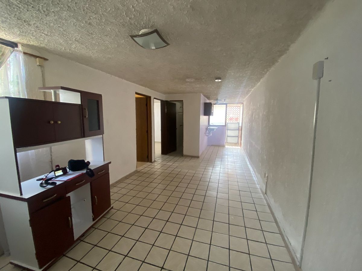 2 de 9: Sala