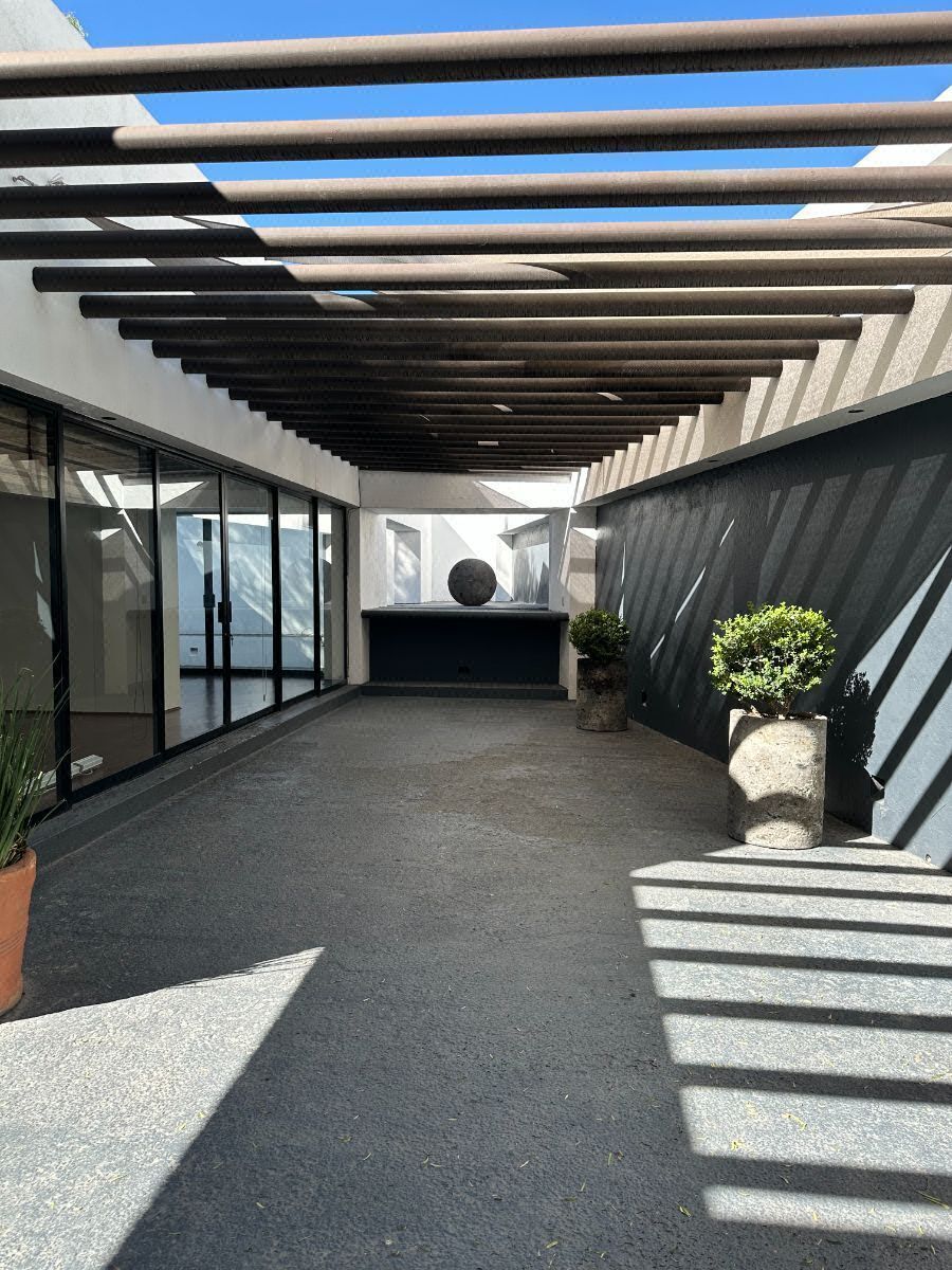 Casa em Villas del Mesón, Querétaro, foto 2 de 13