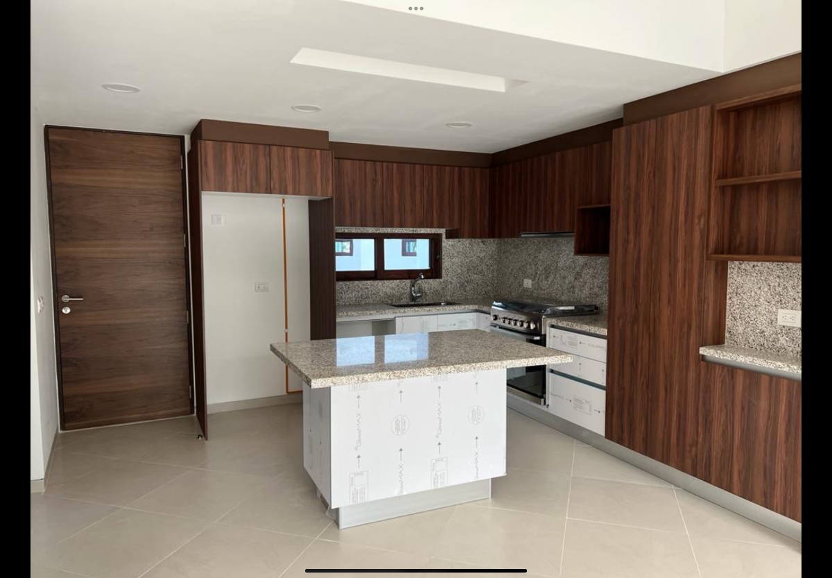 13 de 15: Cocina equipada