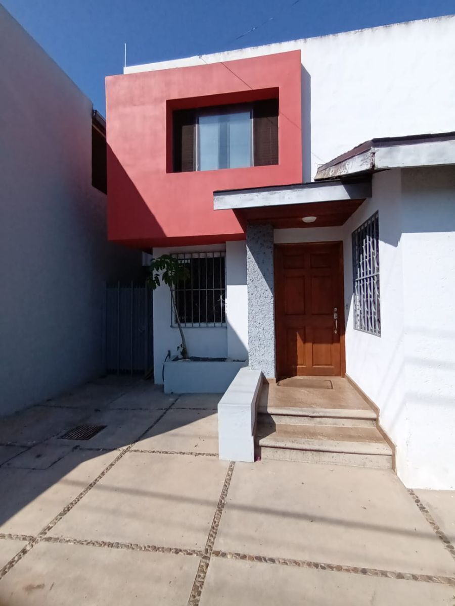 2 de 13: Entrada