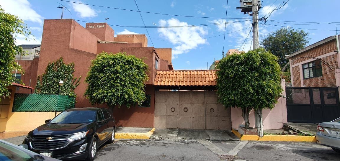 1 de 39: Acceso Principal a Condominio
