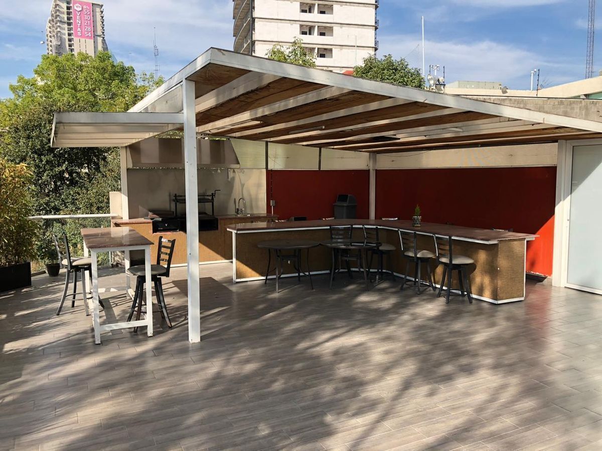9 de 35: Terraza comun techada para comidas