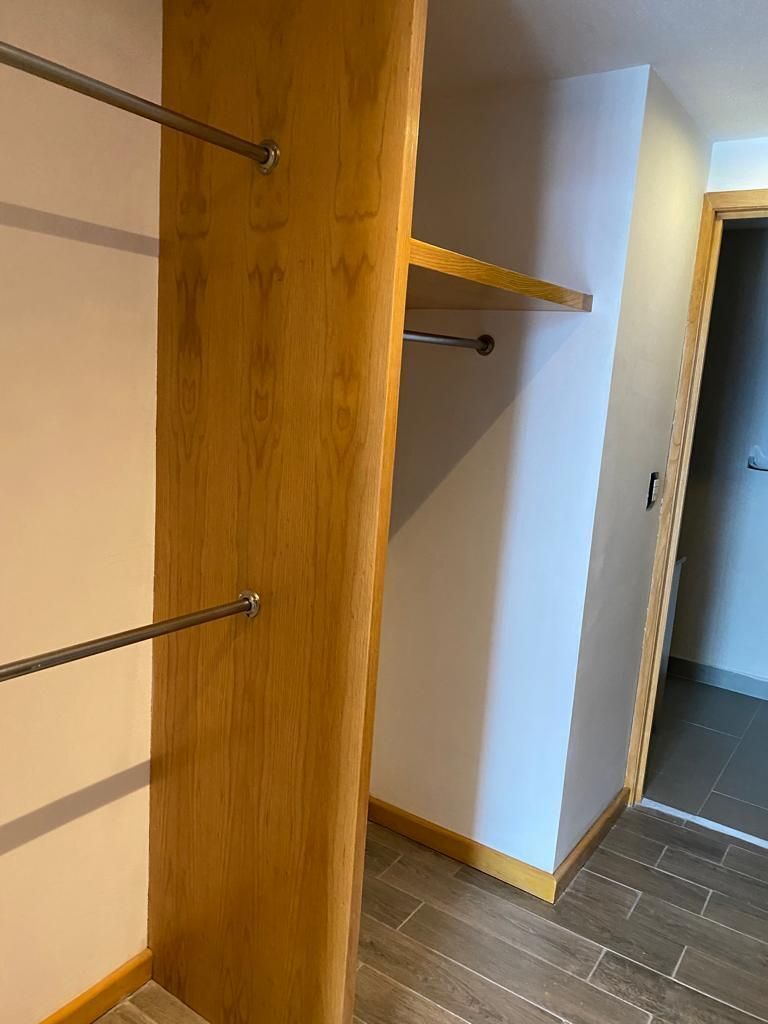 35 de 35: Closet Vestidor Tipo