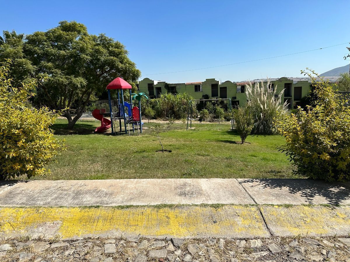 26 de 28: JUEGOS INFANTILES