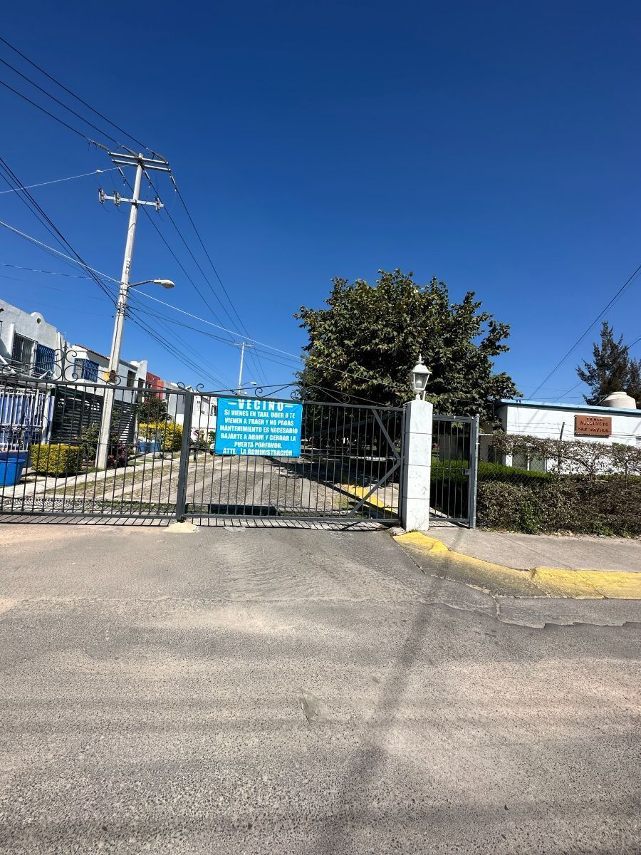 28 de 28: VISTA DEL INGRESO