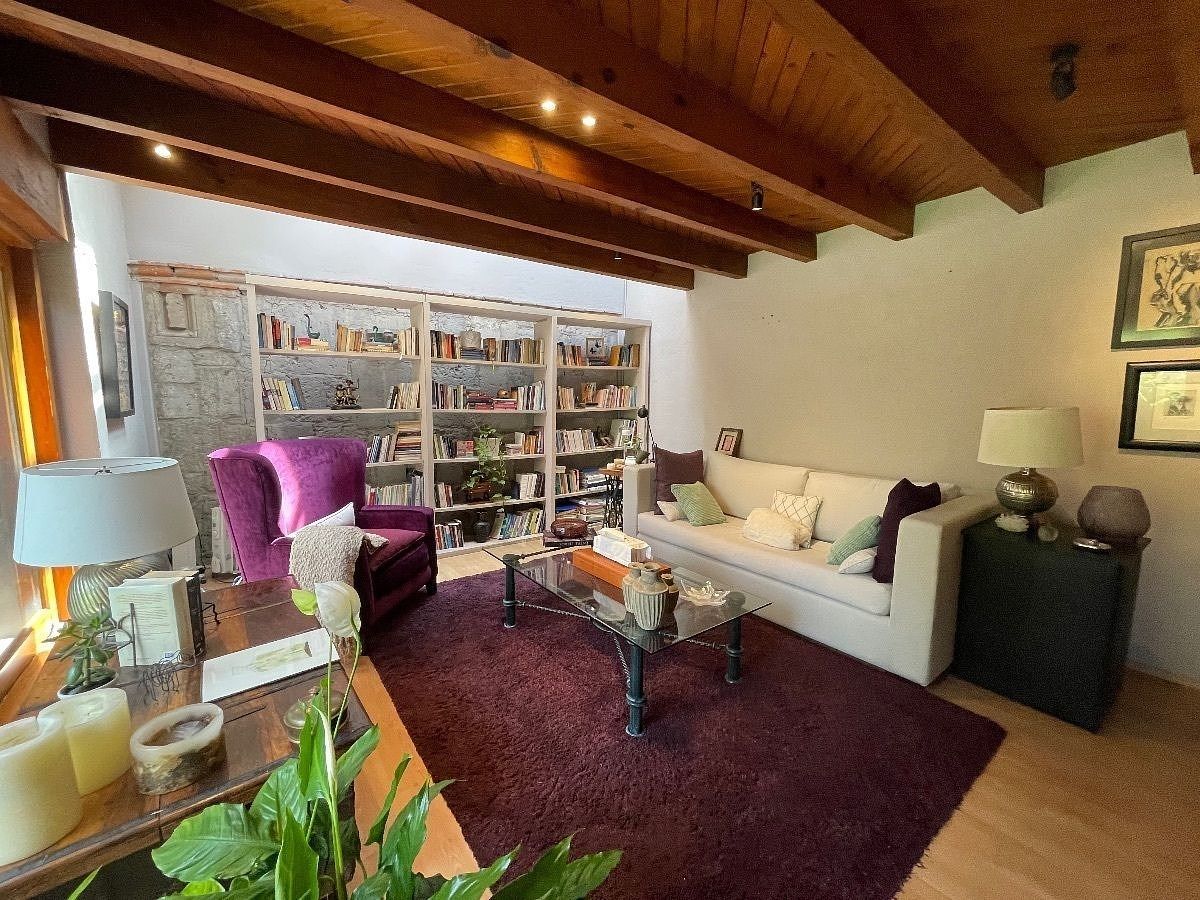 Excelente casa  en Paseo de las Lomas ¡Negociable!, foto 1 de 21