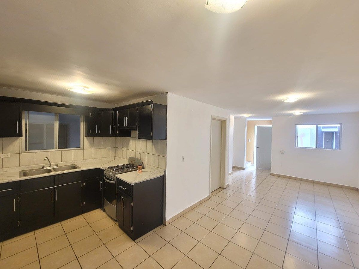 HOUSE FOR RENT IN OTAY AIRPORT! JUST MINUTES FROM THE BORDER!, photo 1 of 11