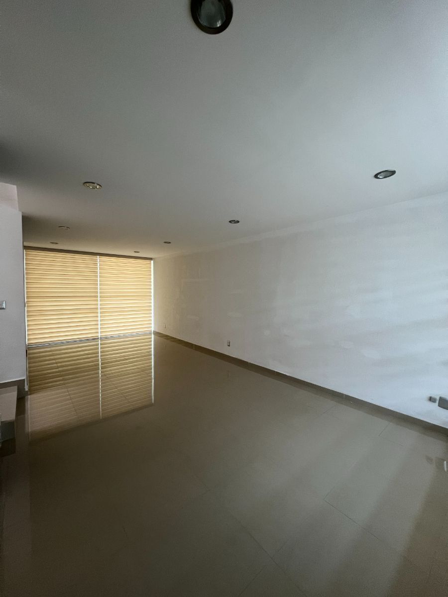 2 de 13: SALA